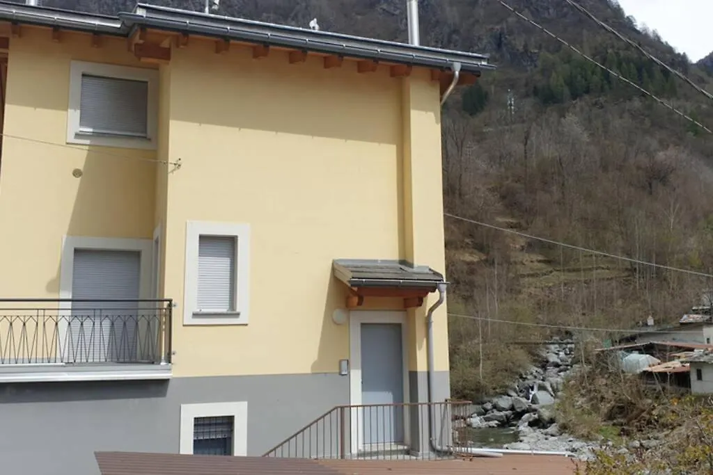 La Finestra Sul Fiume-Graziosa Mansarda.Cir 014O74 Apartment Val Masino
